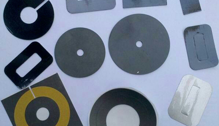 硅橡膠吸波片切割效果