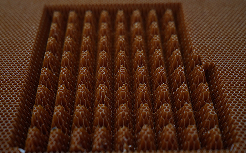 芳綸蜂窩切割效果